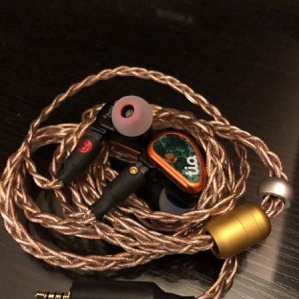 64 Audio tia Fourte + Plussound X6 Tri Copper Cable