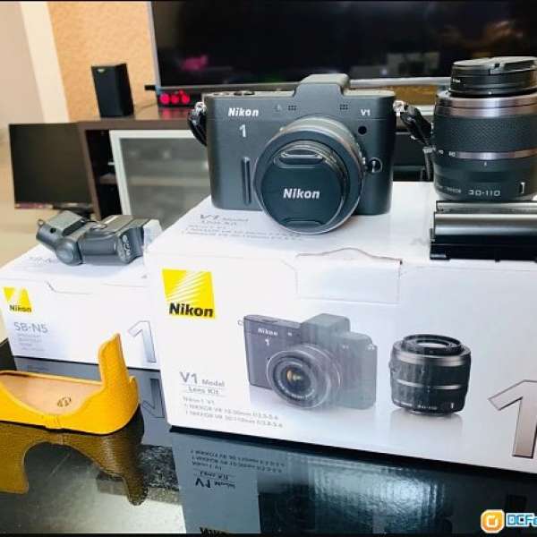 Nikon V1 with 10-30mm and 30-110mm