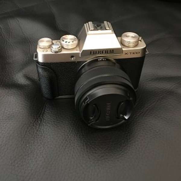 Fujifilm X-T100 with Kit Lens 15-45mm