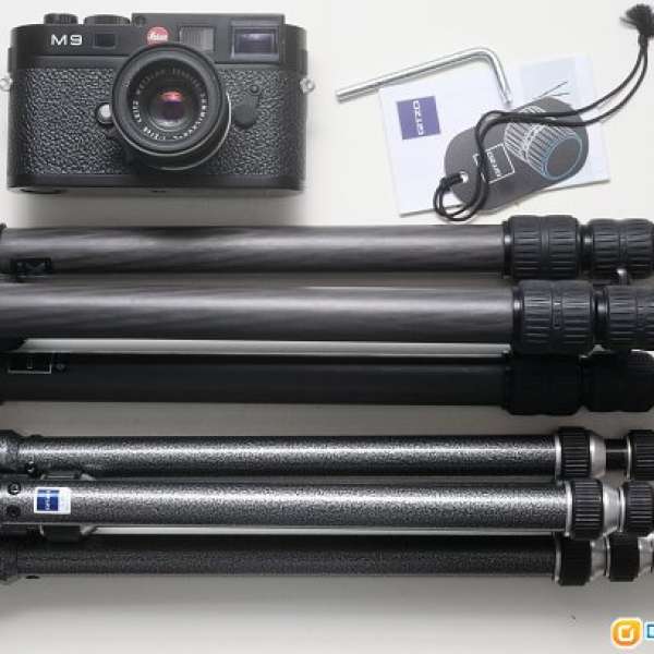 Gitzo兩支 (GT1541T Traveler 6X Tripod 反摺) (G026 後期鍍黑鋁合金 古董旅行腳皇)...