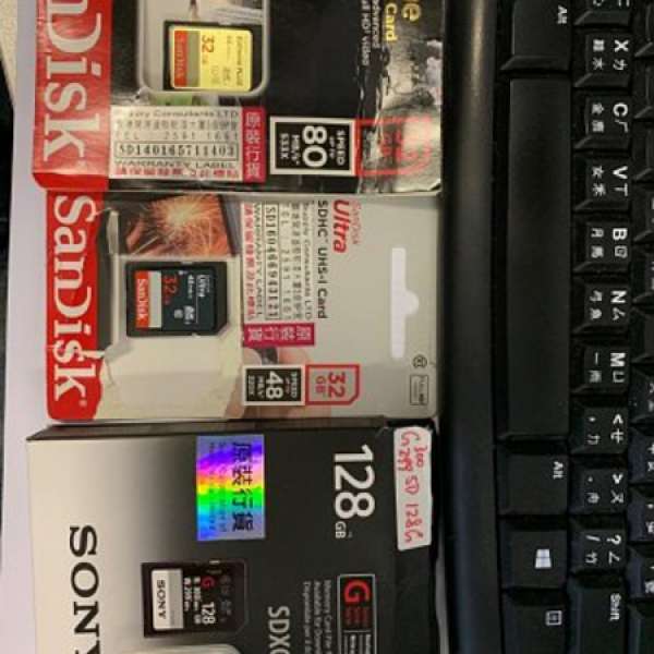 Sony SF-G128 [R:300 W:299] sd card