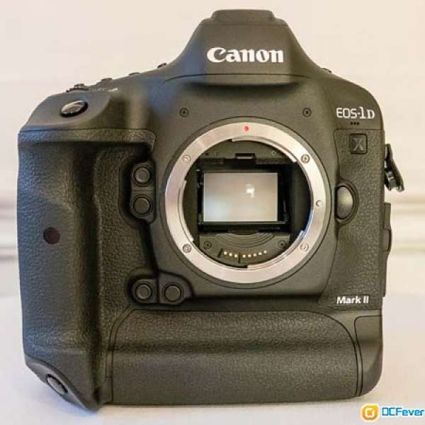 近全新Canon1DX Mk II 1DX2行貨168快門 512GB CFast卡，2粒LP-E19，一萬二千蚊配件...