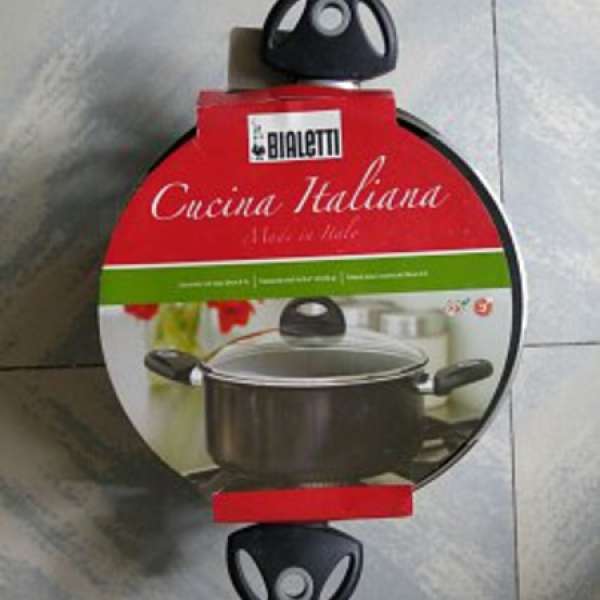 全新 BIALETTI Cucina Italiana 易潔塗層雙耳煲 24cm 4.7L