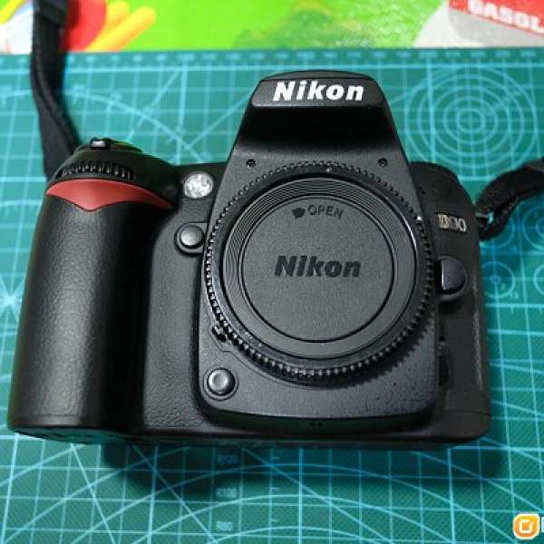 Nikon D90 + 直倒 + AF-S 18-135mm