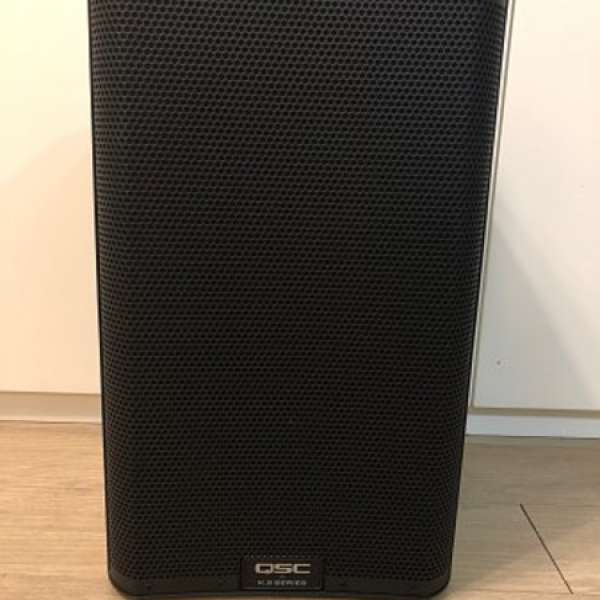 行貨QSC K10.2 active speaker 一隻(6 年保養)