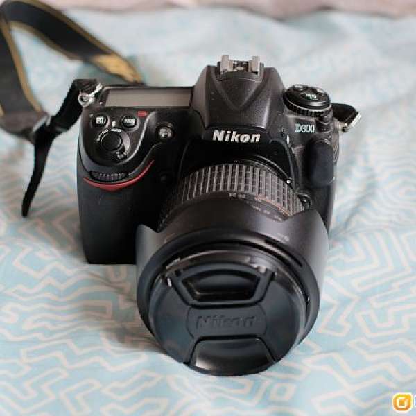 Nikon D300連Nikkor 24-85