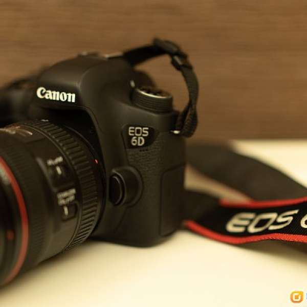 Canon 6D 連備用電池x1，L架，原裝相機繩，USB充電器，原裝充電器