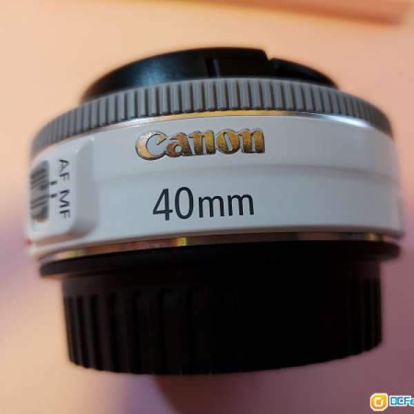 Canon EF 40 F/2.8 STM 白色