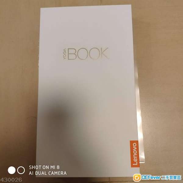 Lenovo Yoga Book Windows 10 YB1-X91F 10.1 Atom x5 64GB 2-in-1 Notebook