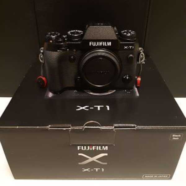 行貨 Fujifilm X-T1 XT1 有盒有單有保養咭有跟機閃燈