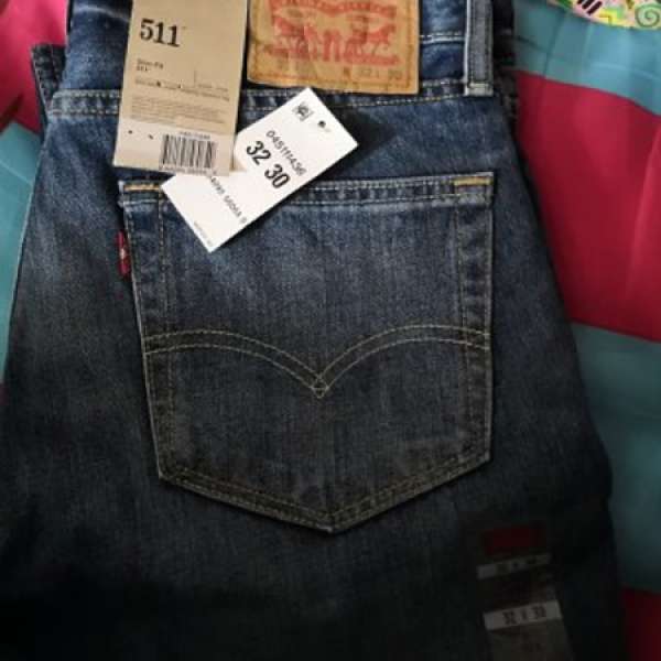 全新Levi's 511 slim fit jeans w32xl30