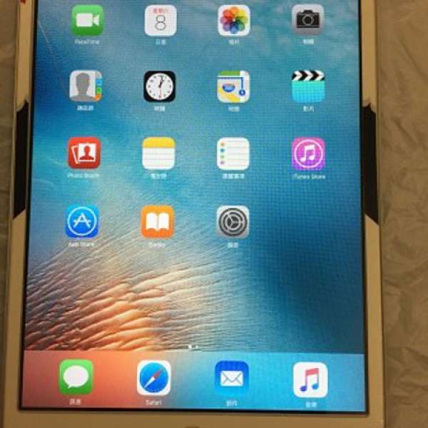 九成新IPAD MINI2 （16G， 白色）