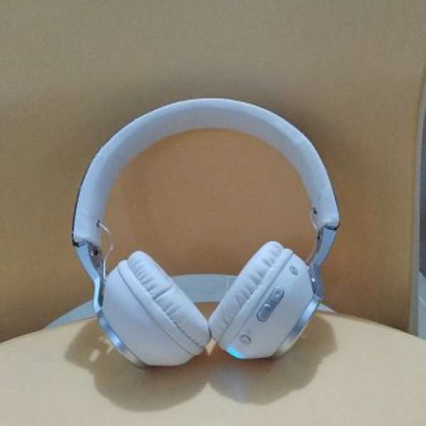 P8蓝芽耳機
