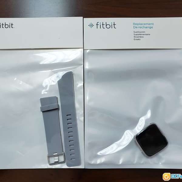 Fitbit Versa (NFC) Silver/Gray - 100% new replacement