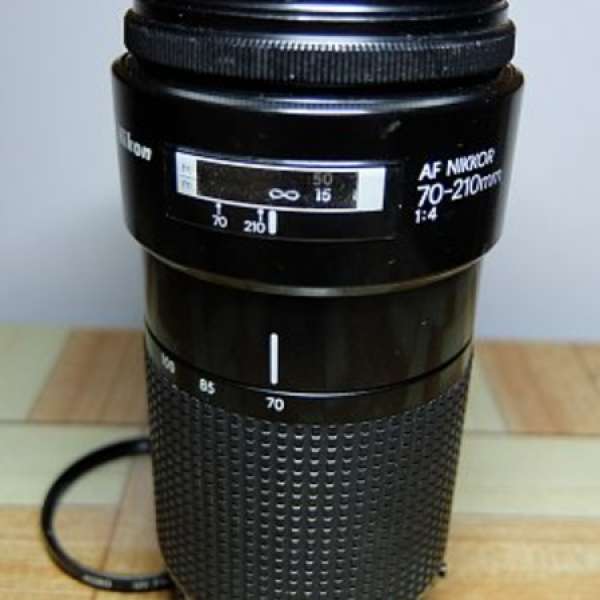 Nikon AF 70-210mm f/4