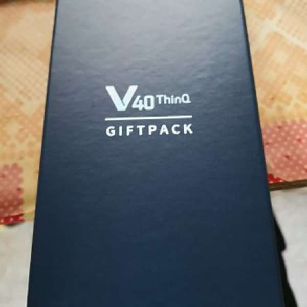 Lg v40 原裝跟機禮品一盒