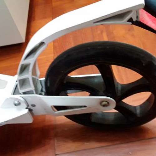 滑板車 200mm車輪