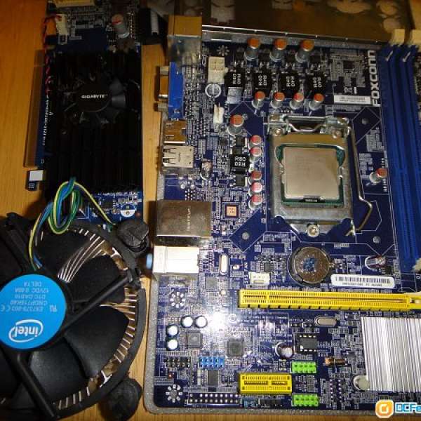 FOXCONN H61MXE 主版 連CPU G840 2.8GHz送HD5450顯示卡 Socket 1155