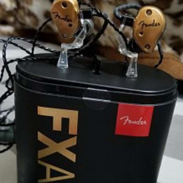 Fender FXA7 (Gold)