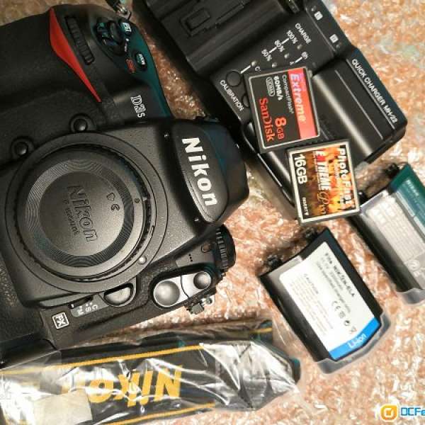 Nikon D3s  行貨過保。