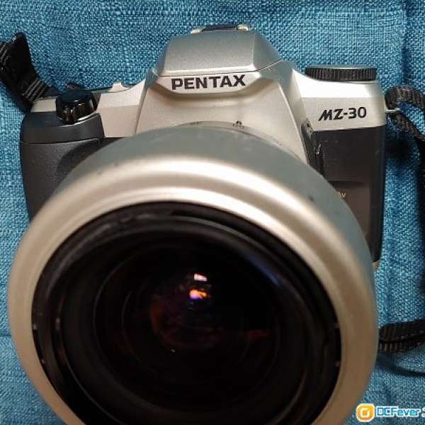 Pentax MZ30 自動菲林單反 with tamron Af 28-80mm  f4-5.6 **入電功能正常