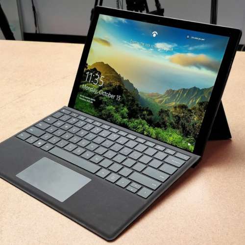 Microsoft surface pro 6 with type cover