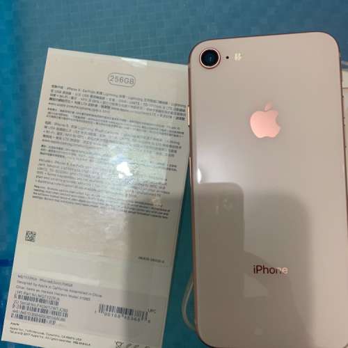 90%新 I Phone 8 256GB Gold(零件機）