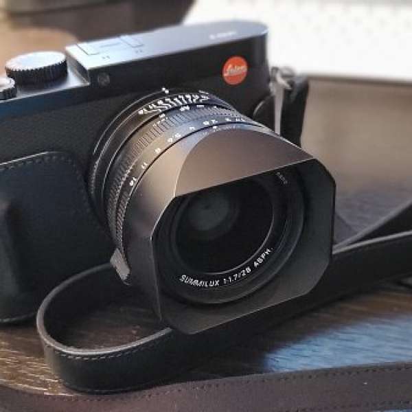 LEICA Q 90% New