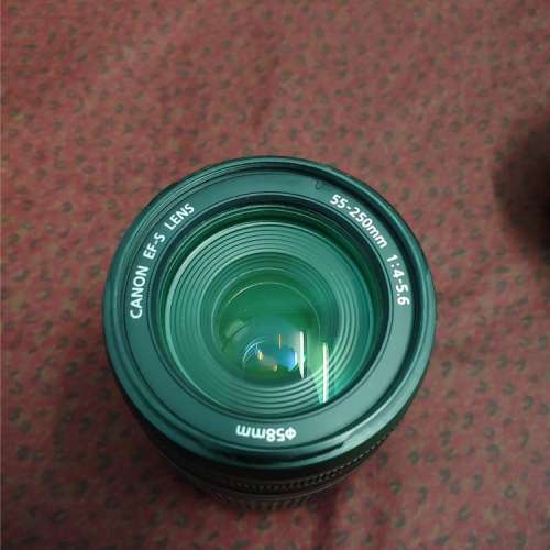 CANON EF-S 55-250mm F4-5.6 IS