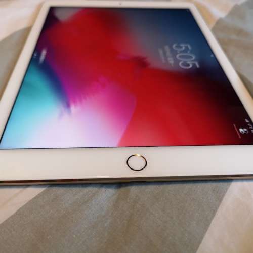 99% 新Apple iPad Pro (9.7 吋) 256GB + 4G 金色[