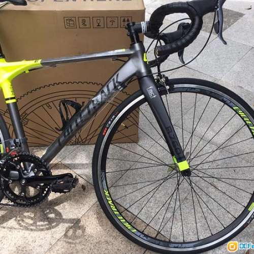 2018-CYCLETRACK-CK-R760-16速鋁架碳叉公路車-$2880/$3250送水架前後蛙燈