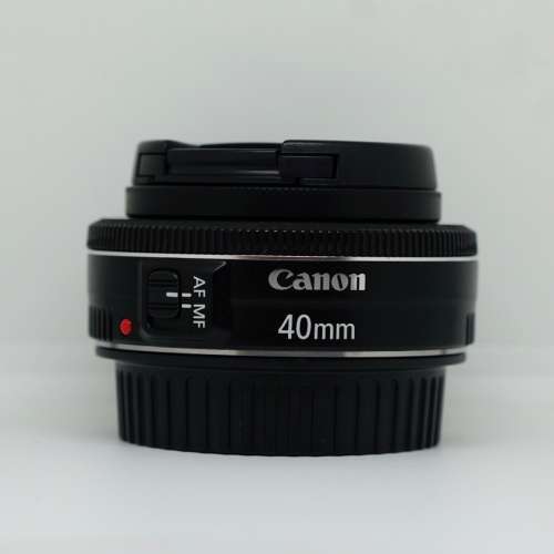 Canon EF 40mm f/2.8 STM