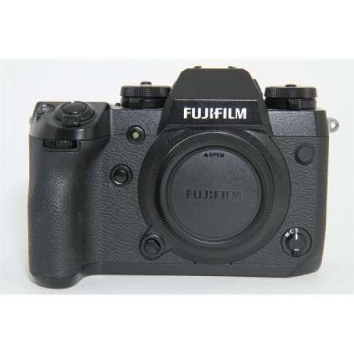 Fujifilm H1