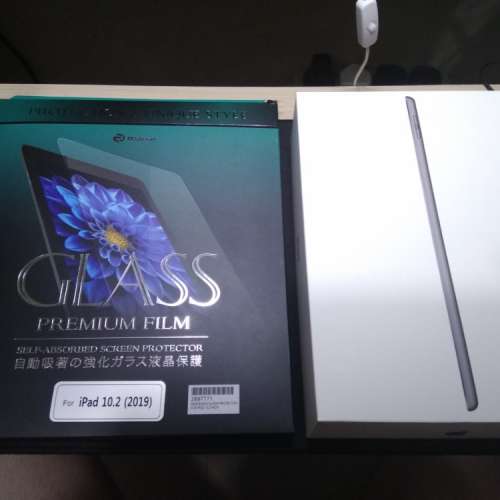 iPad (7th Generation) 10.2 吋 Mon Wi-Fi 32GB 加 REZdesign Glass Protector