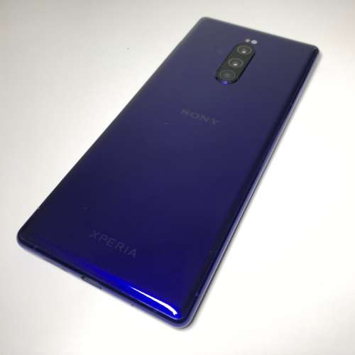 Sony Xperia 1 紫色