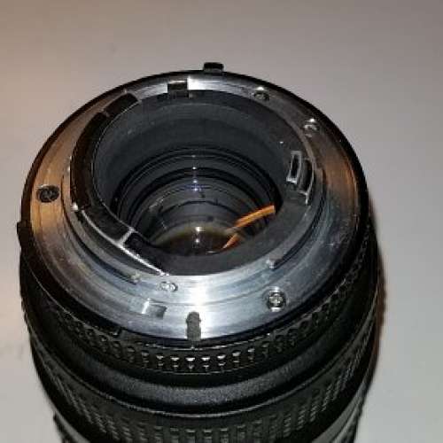 當零件賣Nikon AF20-35mmF 2.8D鑽石廣角-后鏡片有花但不影響成像只可手動對焦