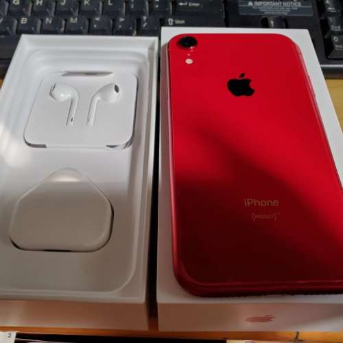 iphone xr 128GB 紅色，有保養至十一月