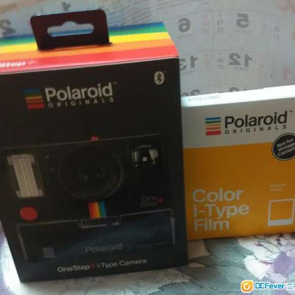 全新 Polaroid OneStep+ 即影即有相機連相紙