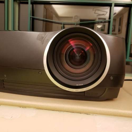世界頂級品牌投影機 BARCO PD F32 WUXGA projector