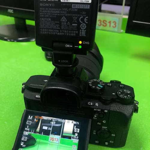 SONY A7II + FE 28–70mm F3. 5–5.6 + F20M