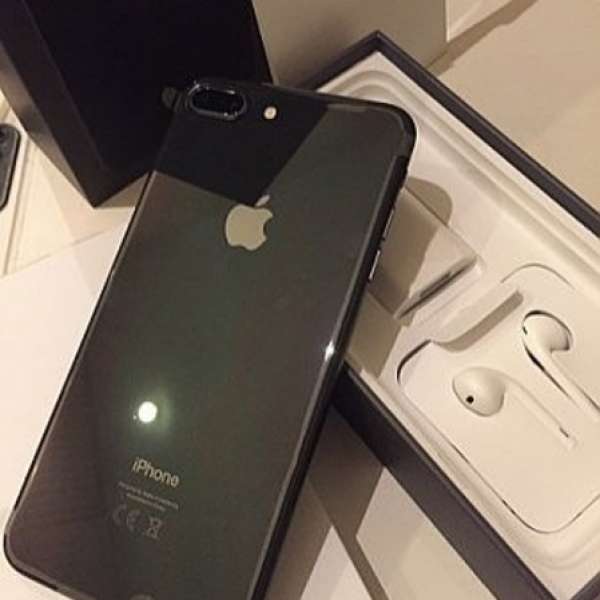 95% new iPhone 8 Plus 64G black,