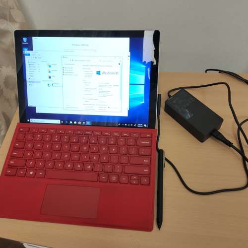 Microsoft Surface Pro 5 2017 /i7/16gb ram/512GB, 鍵盤 dock, pen,保養2021年