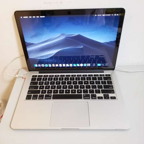 Macbook pro 2013 Late 13.3" Retina i5 256GB, 8G Ram 角小崩花