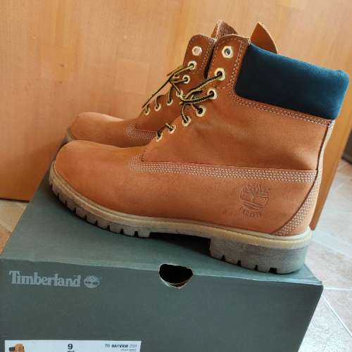 98% New timberland shoes