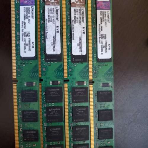 DDR2 800 2GB x 4條，共8GB