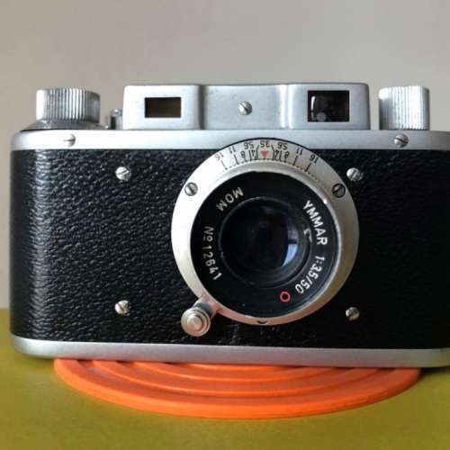 Mometta 相機，很罕有匈牙利版的 Leica