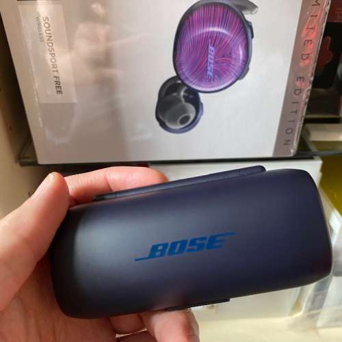 99% 新 Bose SoundSport Free 運動真無線耳機 (限量版絢藍紫)