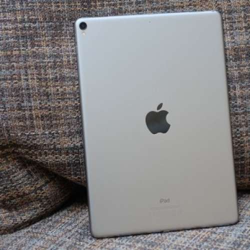 Apple 12.9" iPad Pro 太空灰顏色 - 256GB, Wi-Fi + 4G LTE 上網