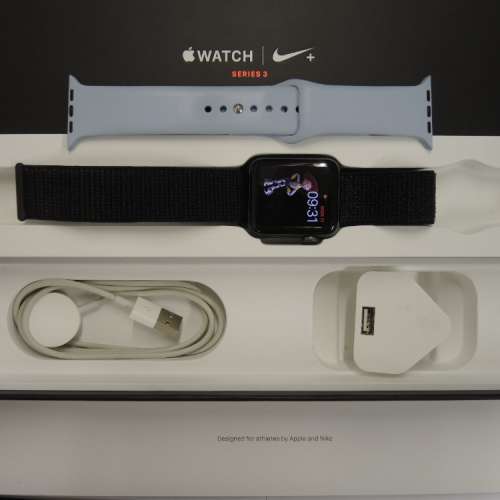 Apple Watch Series 3 Nike (GPS + CELL) 42MM 未過保