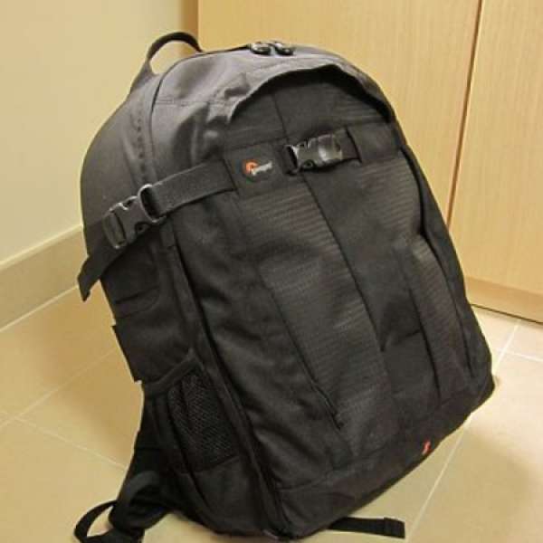 Lowepro Pro Runner 300 AW 相機背囊